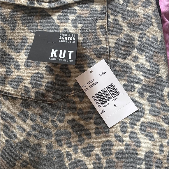 KUT Ashton High Rise Wide Leg Barrel Jeans - Picture 7 of 11